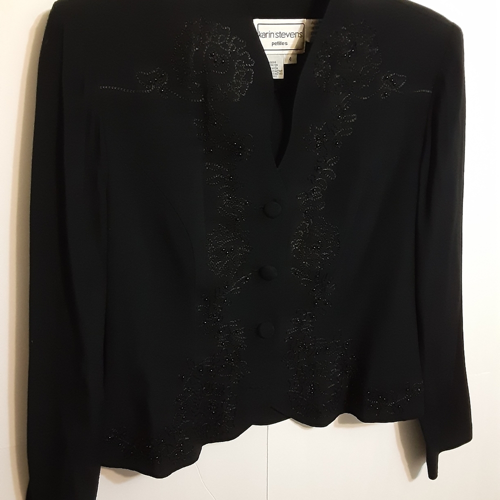 Karen Stevens Petites embellished top Size 4P